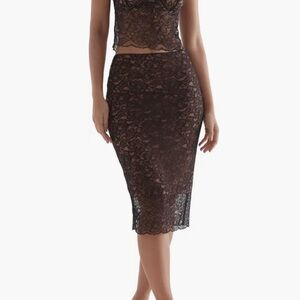 Yolanda Lace Pencil Skirt new with tags